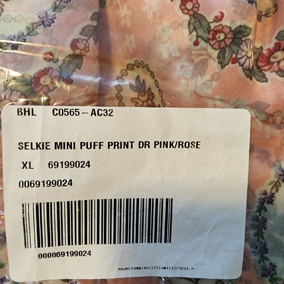SELKIE - NWT - Rapunzel Puff Dress - Picture 8 of 9